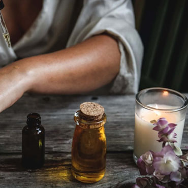 Pure Mahanarayan Oil Supplier Noida
